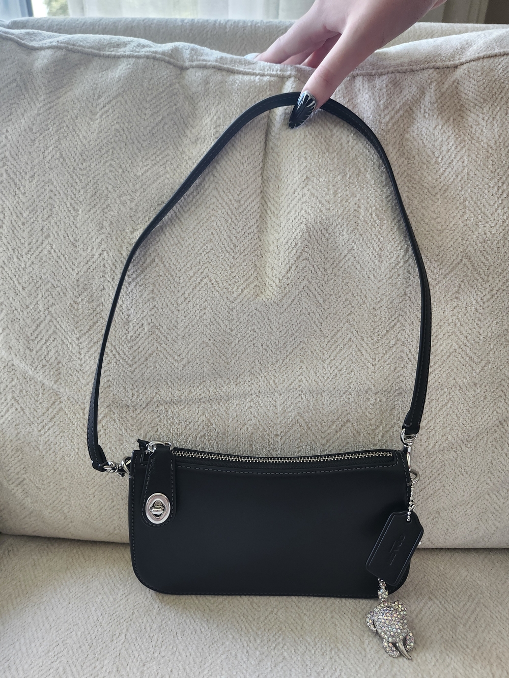 Coach Black Leather Penn Shoulder Bag CM581